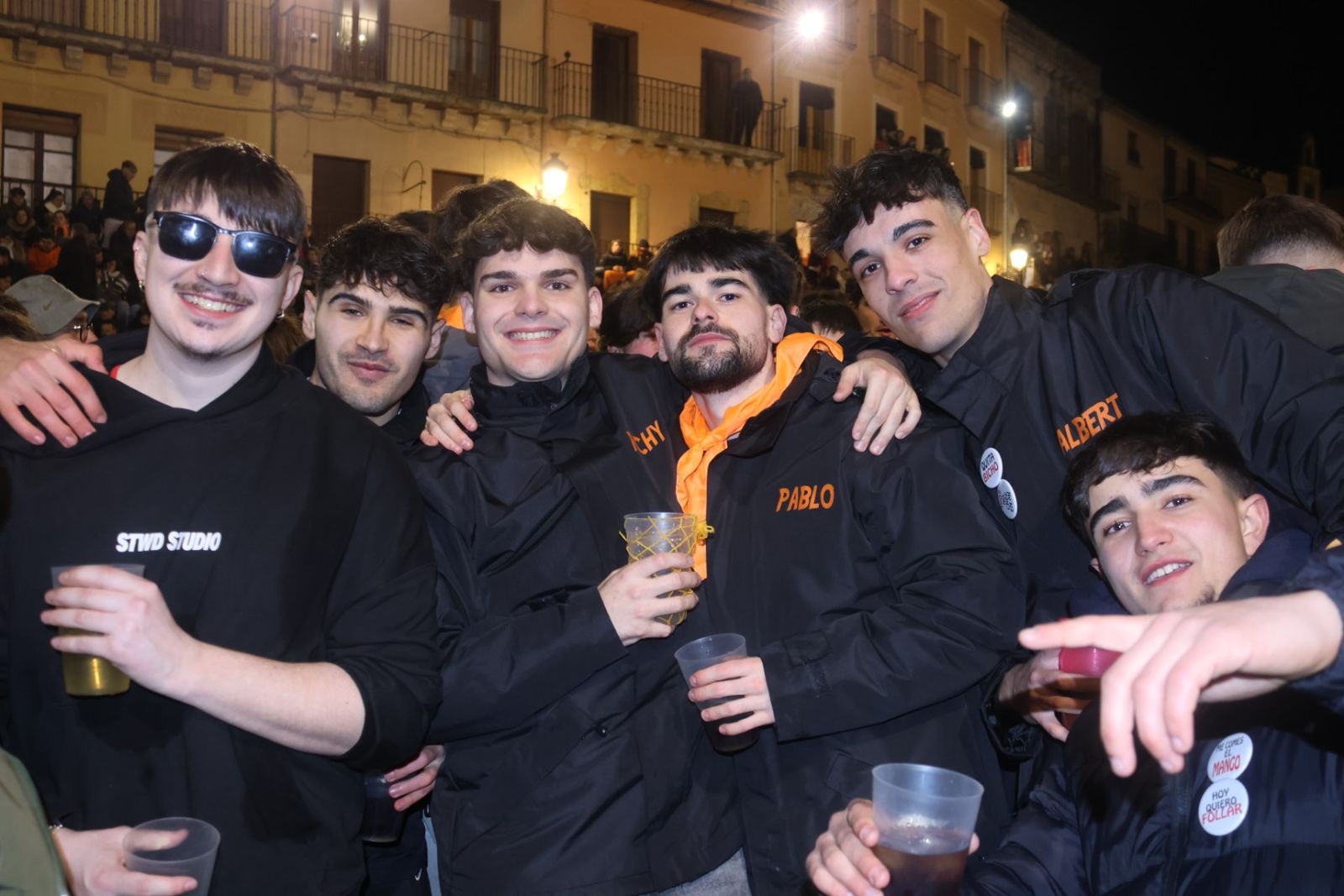 Los jóvenes vuelven a llenar las calles de Ciudad Rodrigo por el Carnaval del Toro