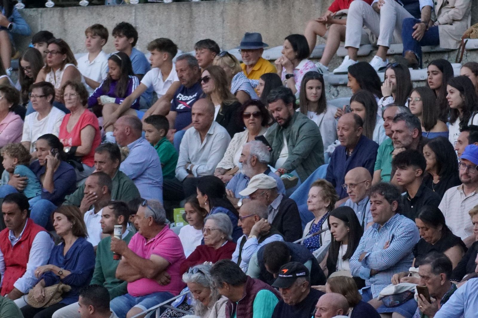 Clase práctica con alumnos de la Escuela de Tauromaquia de Salamanca (Diego Mateos, Noel García y Álvaro Rojo con erales de Esteban Isidro)