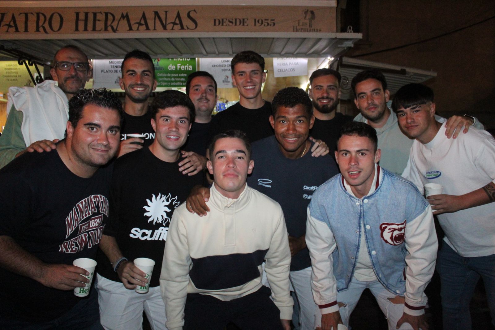 Ambiente en la Feria de Día en la tarde de este jueves