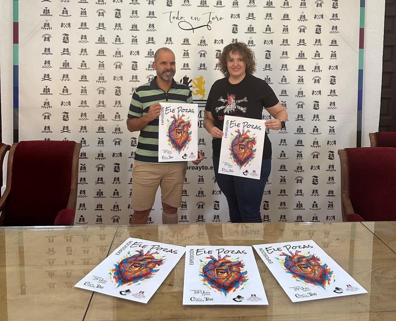 Ele Pozas regresa a Toro con una exposición que aúna vino, arte y emoción