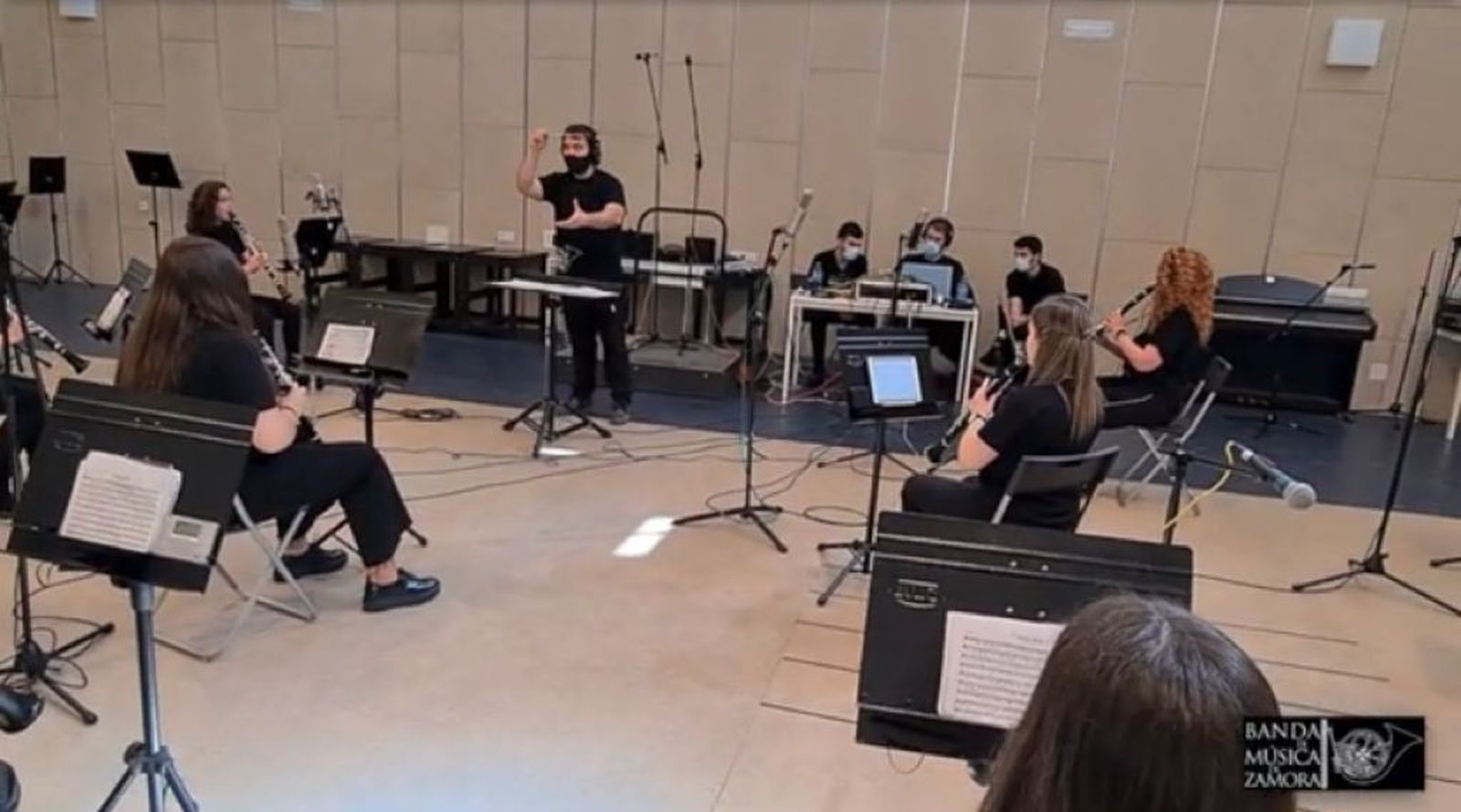 VÍDEO | El emotivo homenaje de la Banda de Música a la Semana Santa de Zamora a ritmo de 'Mater Mea'