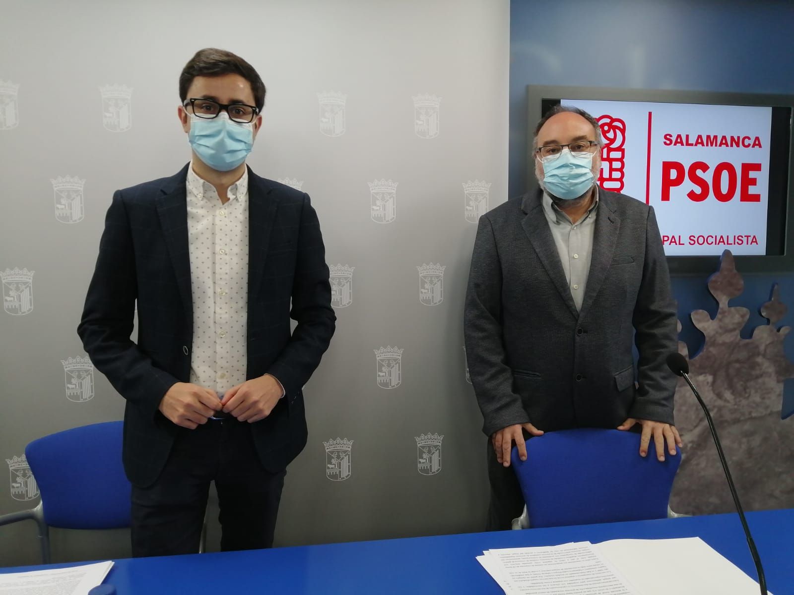 El concejal del PSOE Juan José García Meilán, en la foto junto a José Luis Mateos, ha sido elegido como decano de la Facultad de Psicología El concejal del PSOE Juan José García Meilán, en la foto junto a José Luis Mateos, ha sido elegido como decano de la Facultad de Psicología