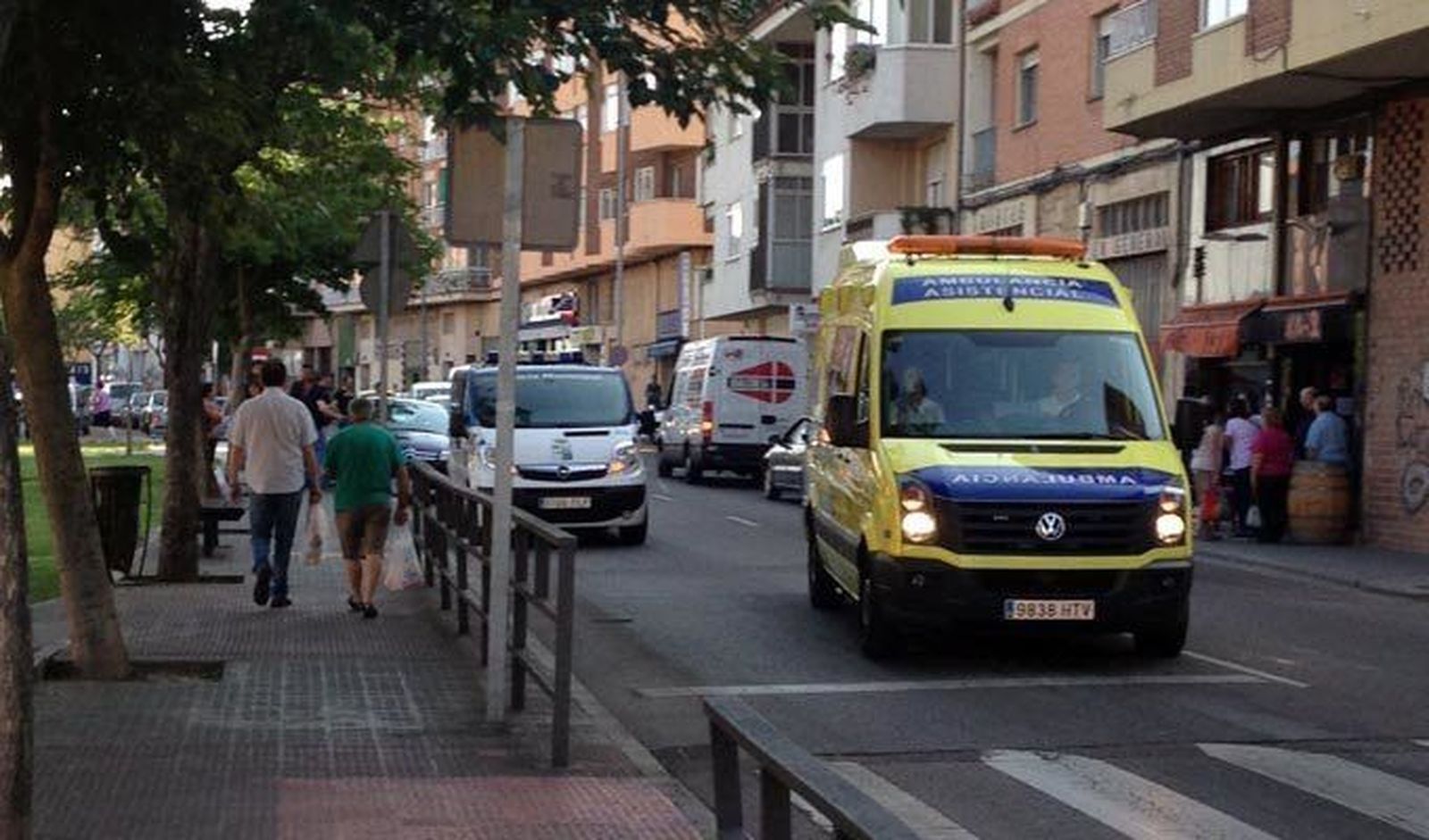 Alarma en la calle Villalpando al sacar un hombre un machete en medio de una pelea
