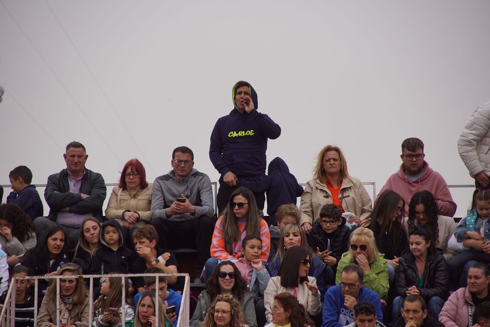 ambiente-y-participacion-durante-el-toro-del-voto-en-villoria-suelta-de-dos-toros-del-cajon-foto-juanes-41