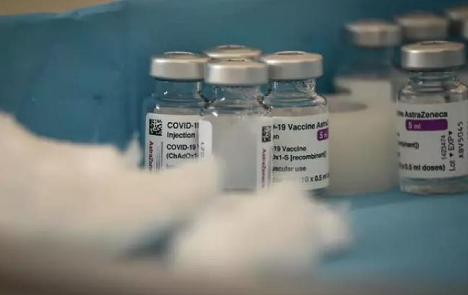 Portugal, Eslovenia, Letonia y Chipre se suman a los países que paralizan la vacunación con AstraZeneca