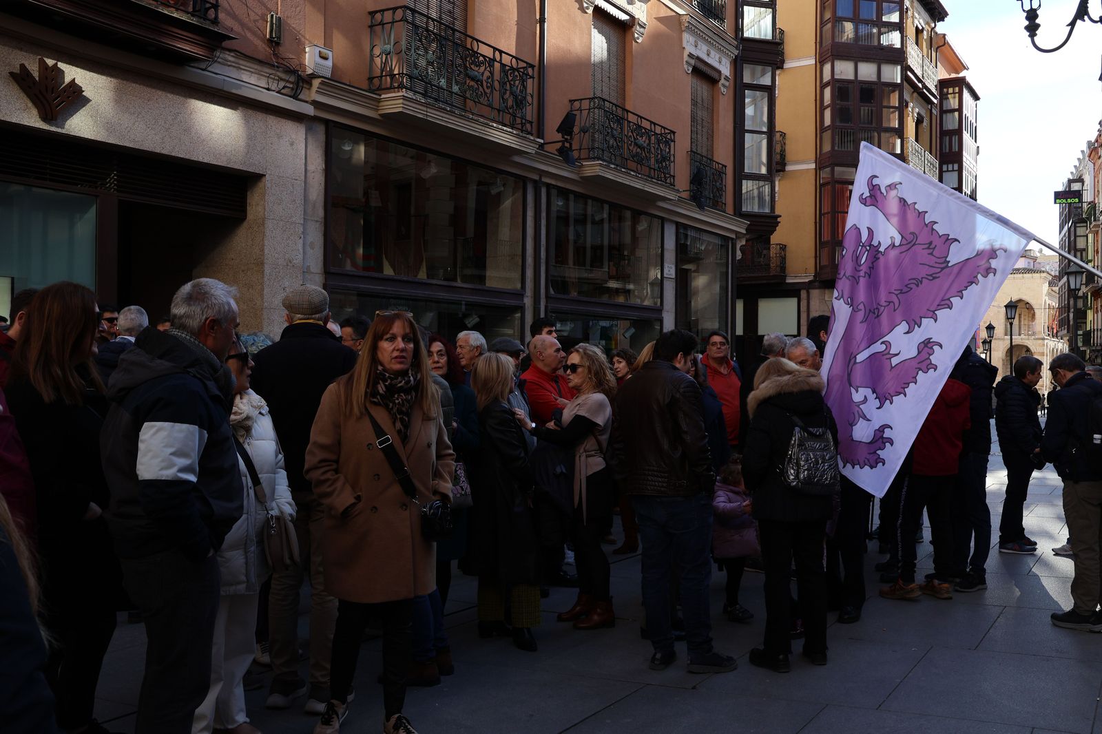 concentracion-en-la-plaza-sagasta-14