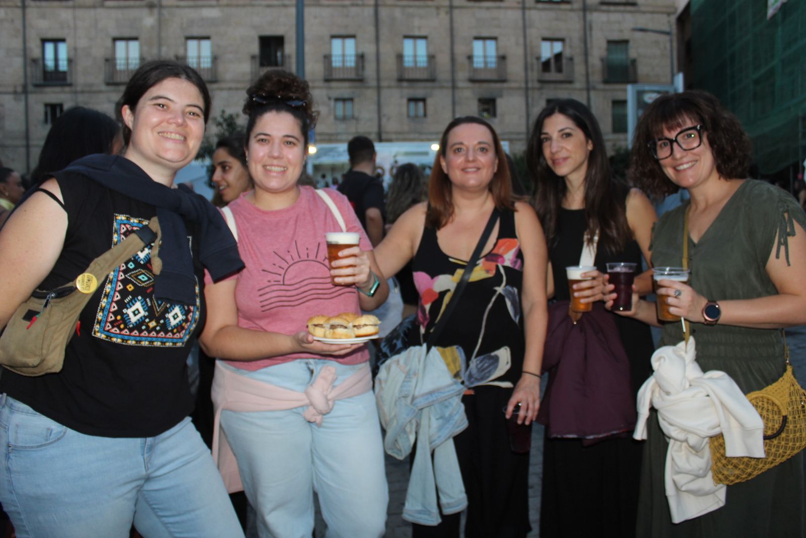 Ambiente en la Feria de Día en la tarde de este jueves