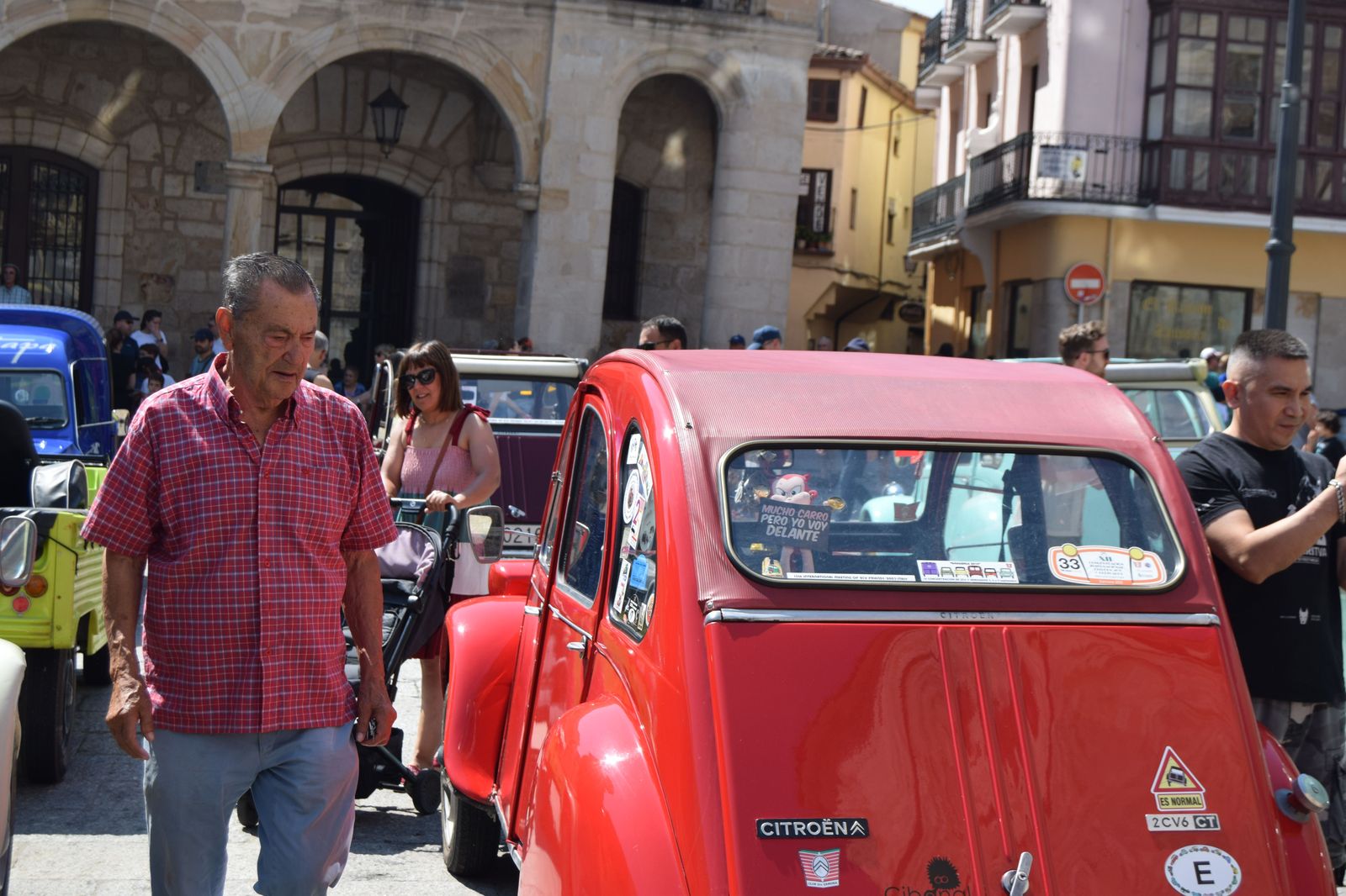 xxi-concentracion-internacional-de-citroeen-2cv-y-clasicos-14