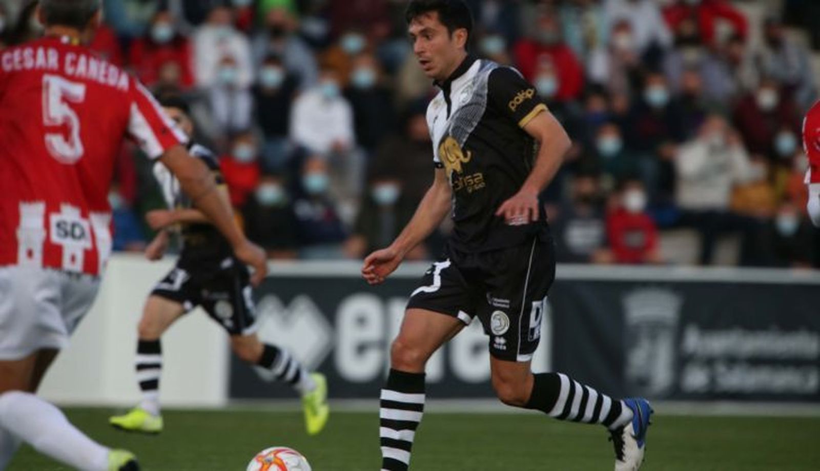 Nespral, en el duelo ante la SD Logroñés / FOTO SALAMANCA24HORAS.COM