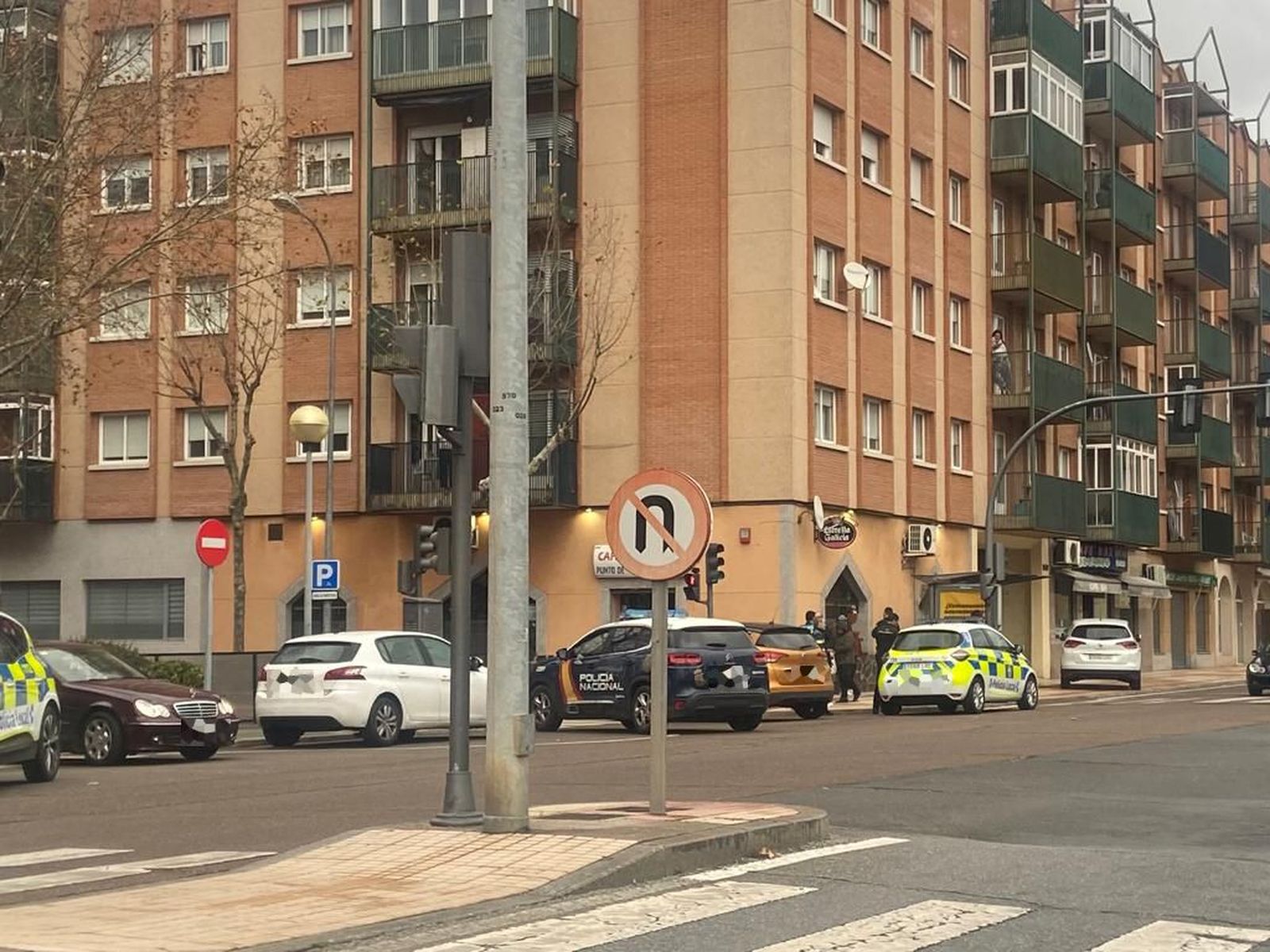 Movilización policial en la calle Sumatra por una discusión de pareja