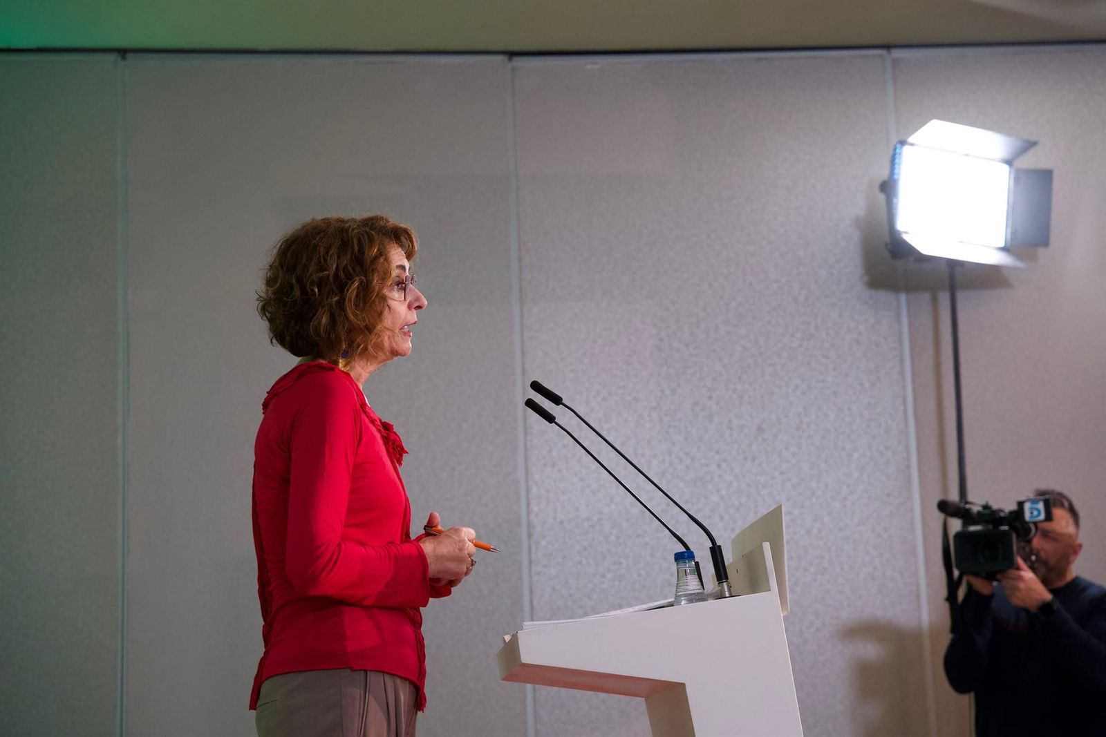 La vicepresidenta segunda y ministra de Hacienda, María Jesús Montero.   Guillermo Morales