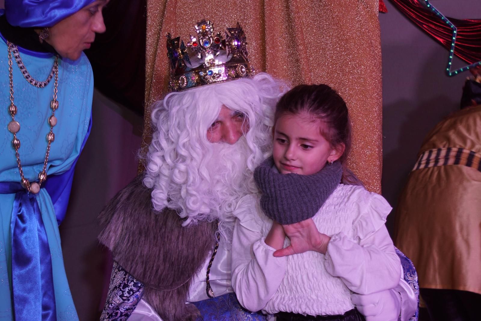 Los Reyes Magos reciben las cartas de los niños de El Encinar
