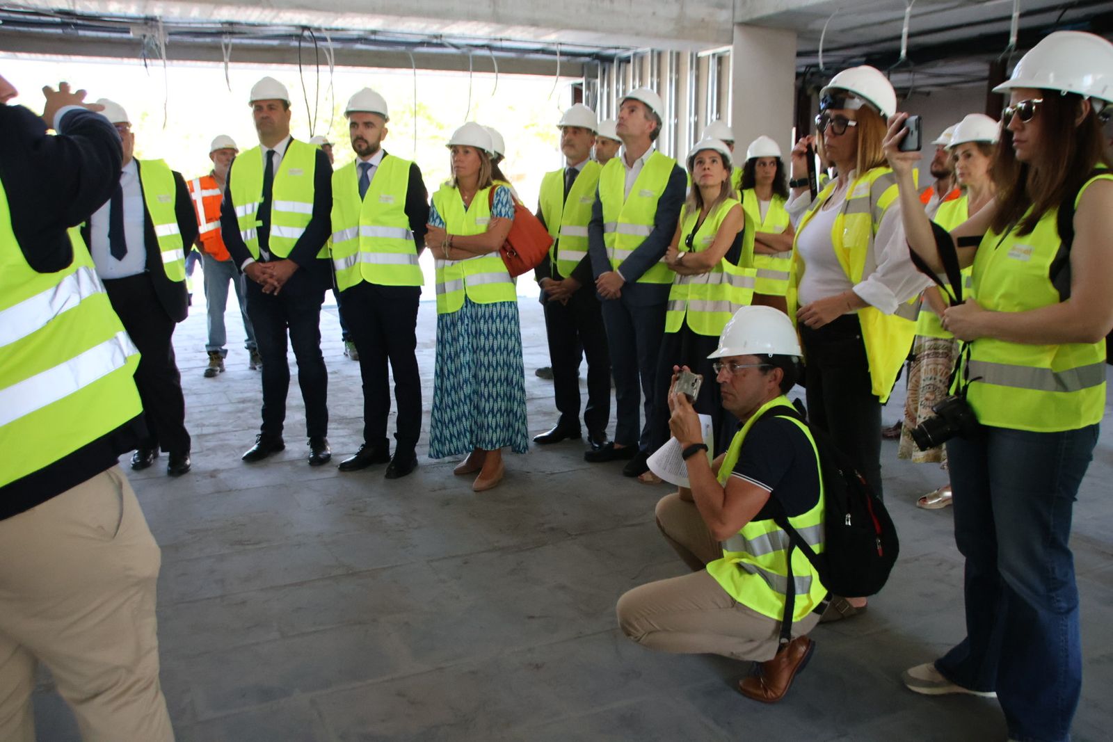 El consejero de Sanidad, Alejandro Vázquez Ramos, visita las obras del centro de salud Prosperidad
