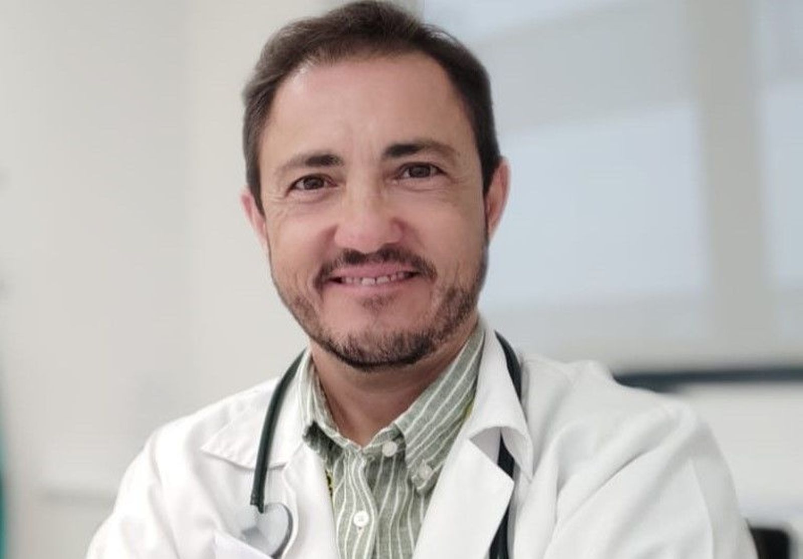 Edel del Barco Morillo, oncólogo especializado en cáncer de pulmón