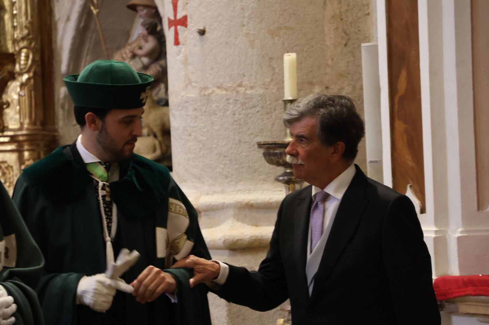 javier-urra-acogido-como-nuevo-miembro-de-los-caballeros-cubicularios-de-zamora-46