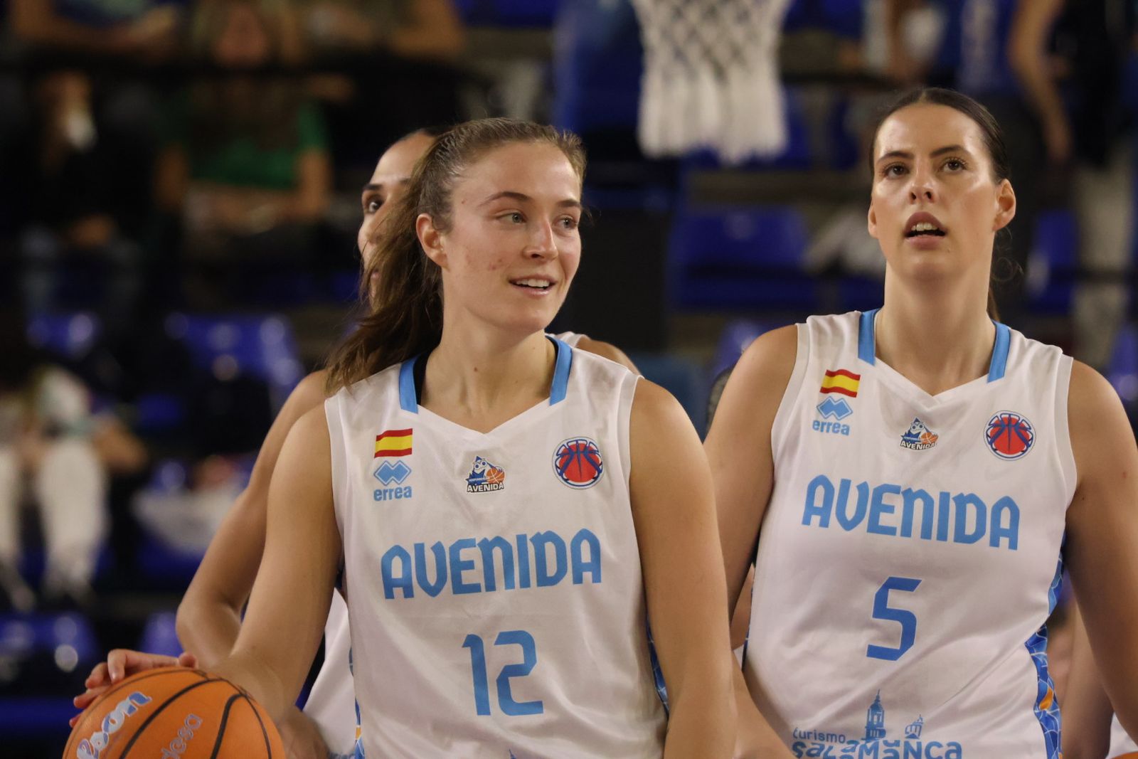 Perfumerías Avenida - Nyon Basket