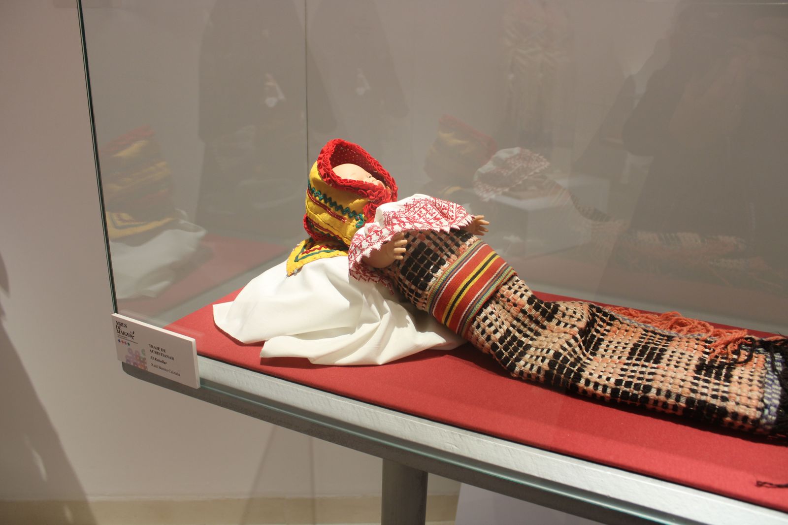 exposicion-aires-de-marzo-traje-de-acristianar-de-el-rebollar-1