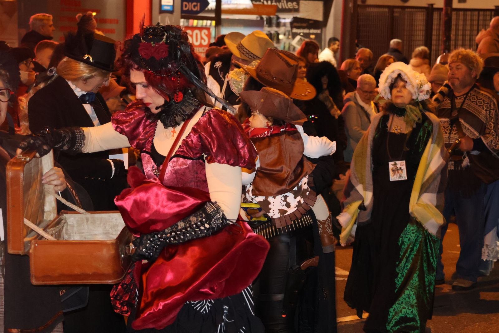 GALERÍA | Disfruta de las imágenes del colorido desfile de Carnaval en Zamora