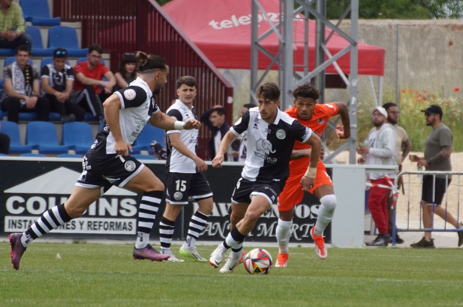 whatsapp-image-2024-05-12-at-16-14-12-1