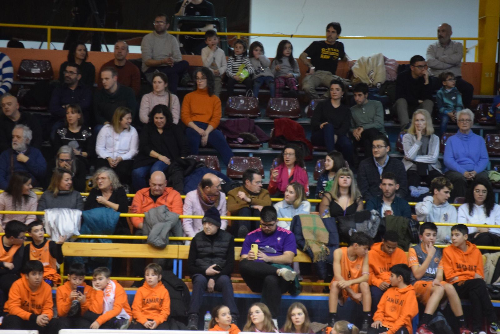 cd-zamarat-picken-claret-16