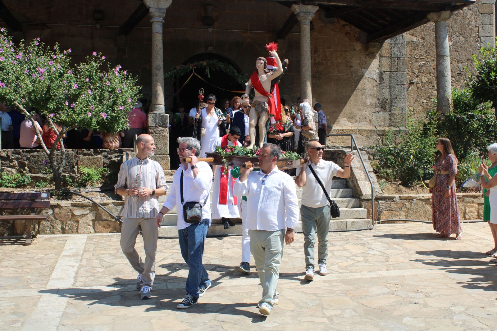 procesion-y-ofertorio-villanueva-del-conde-26