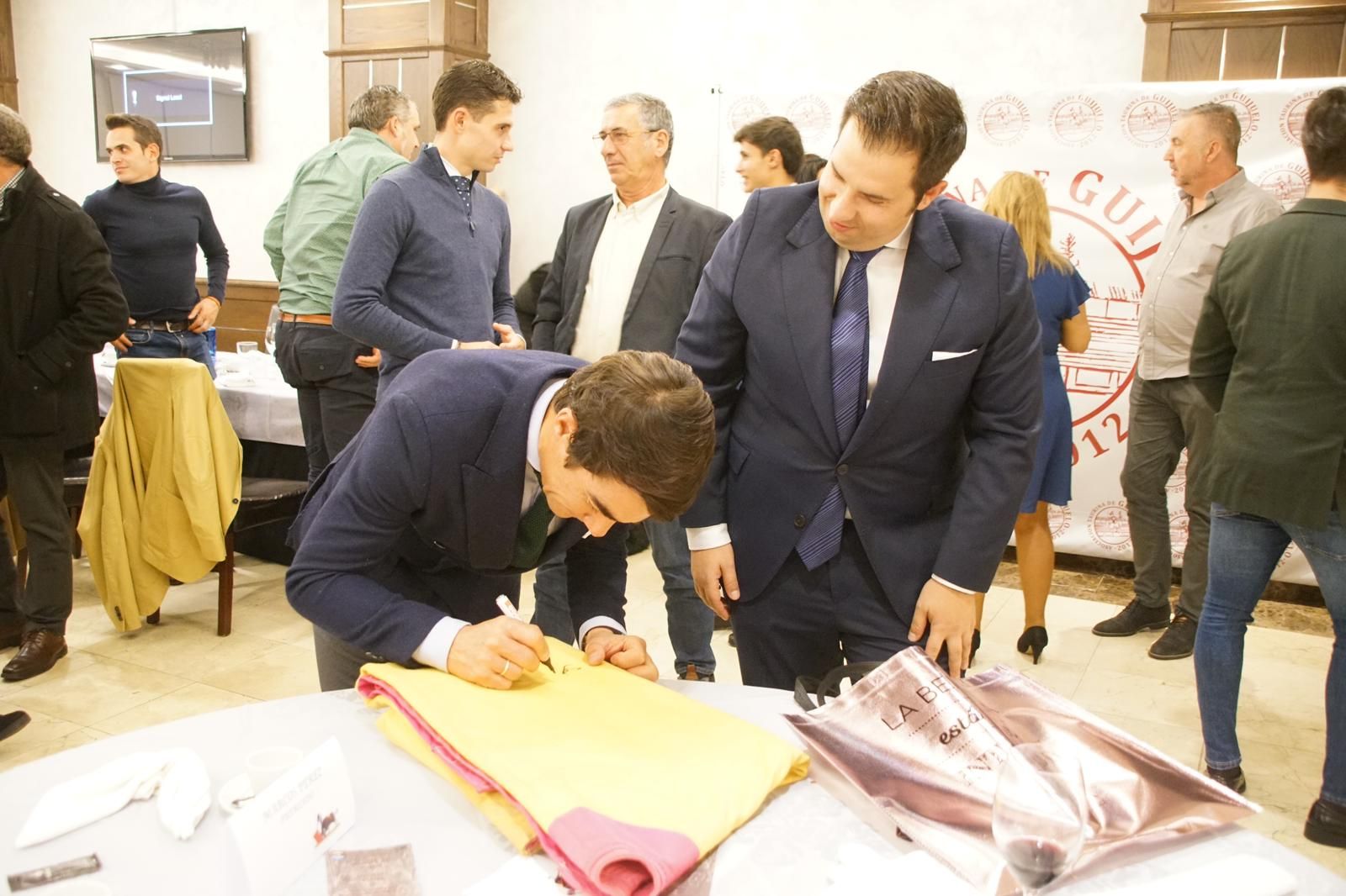 entrega-de-trofeos-x-gala-taurina-de-guijuelo-2023-fotos-juanes-4