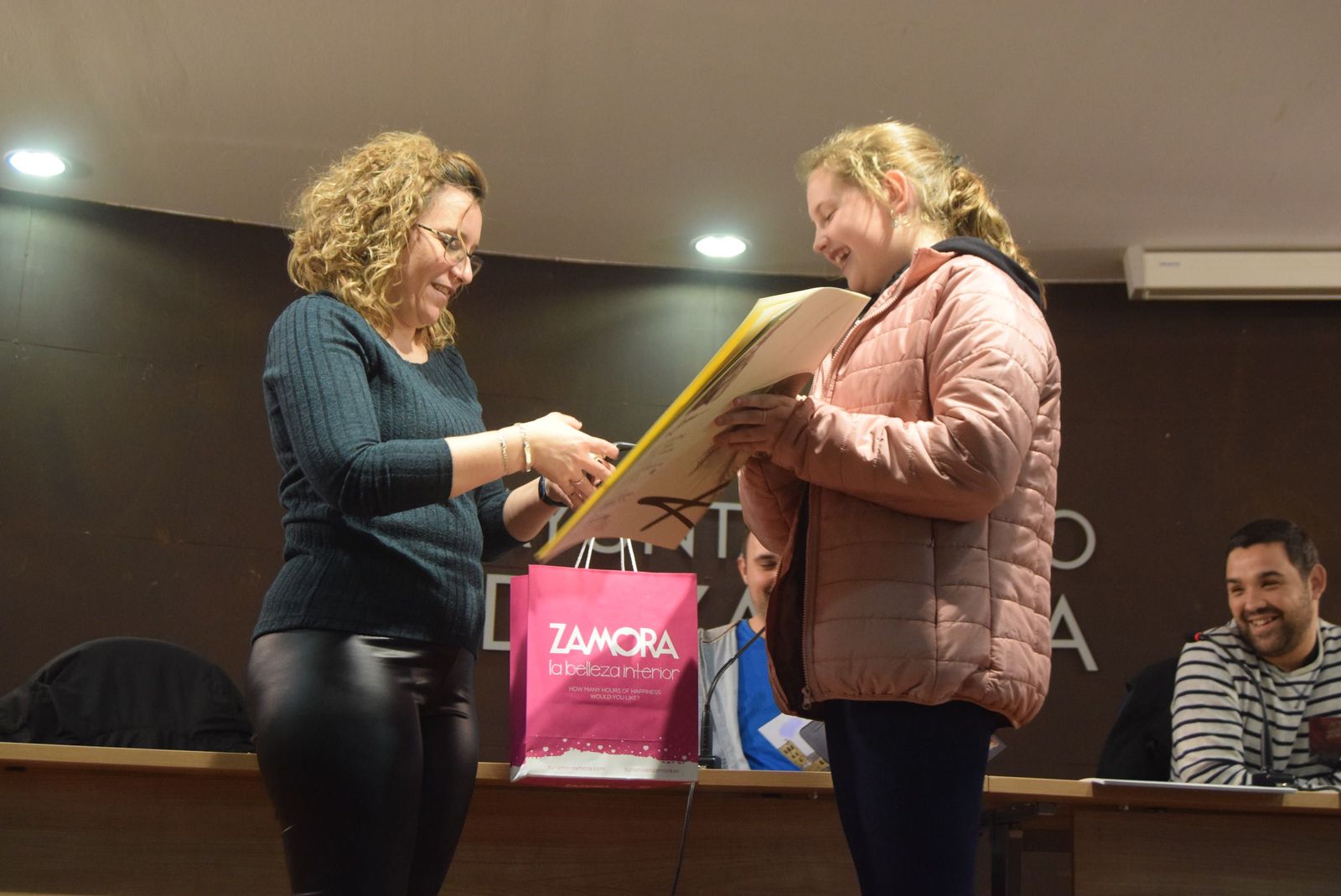 entrega-de-premios-del-concurso-de-dibujo-de-luz-penitente-30