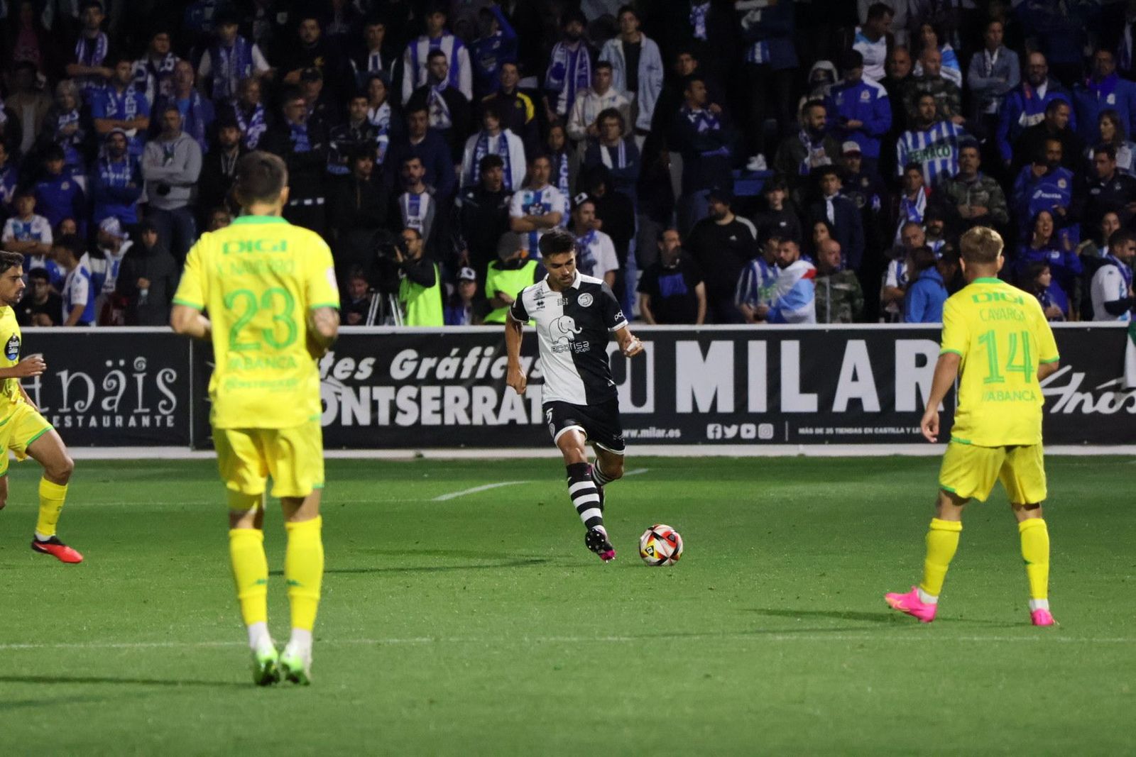 Erik Ruiz, en el partido entre Unionistas y Deportivo | FOTO SALAMANCA24HORAS.COM