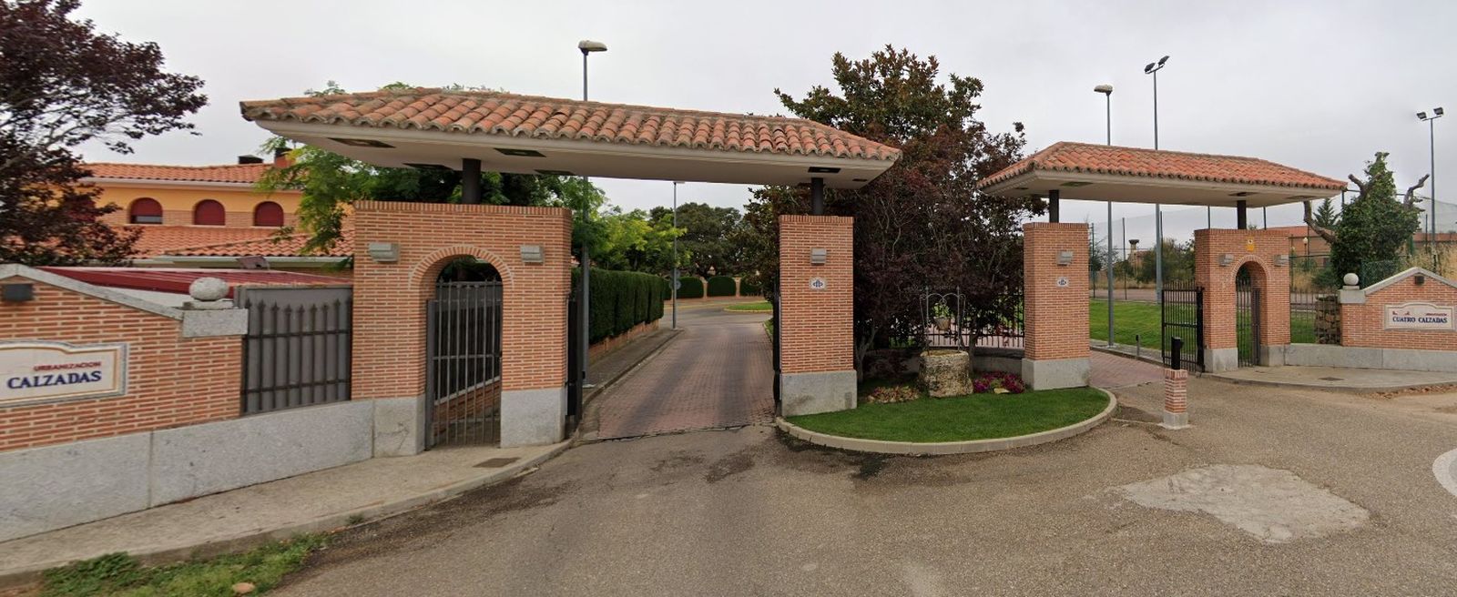 Urbanización Cuatro Calzadas