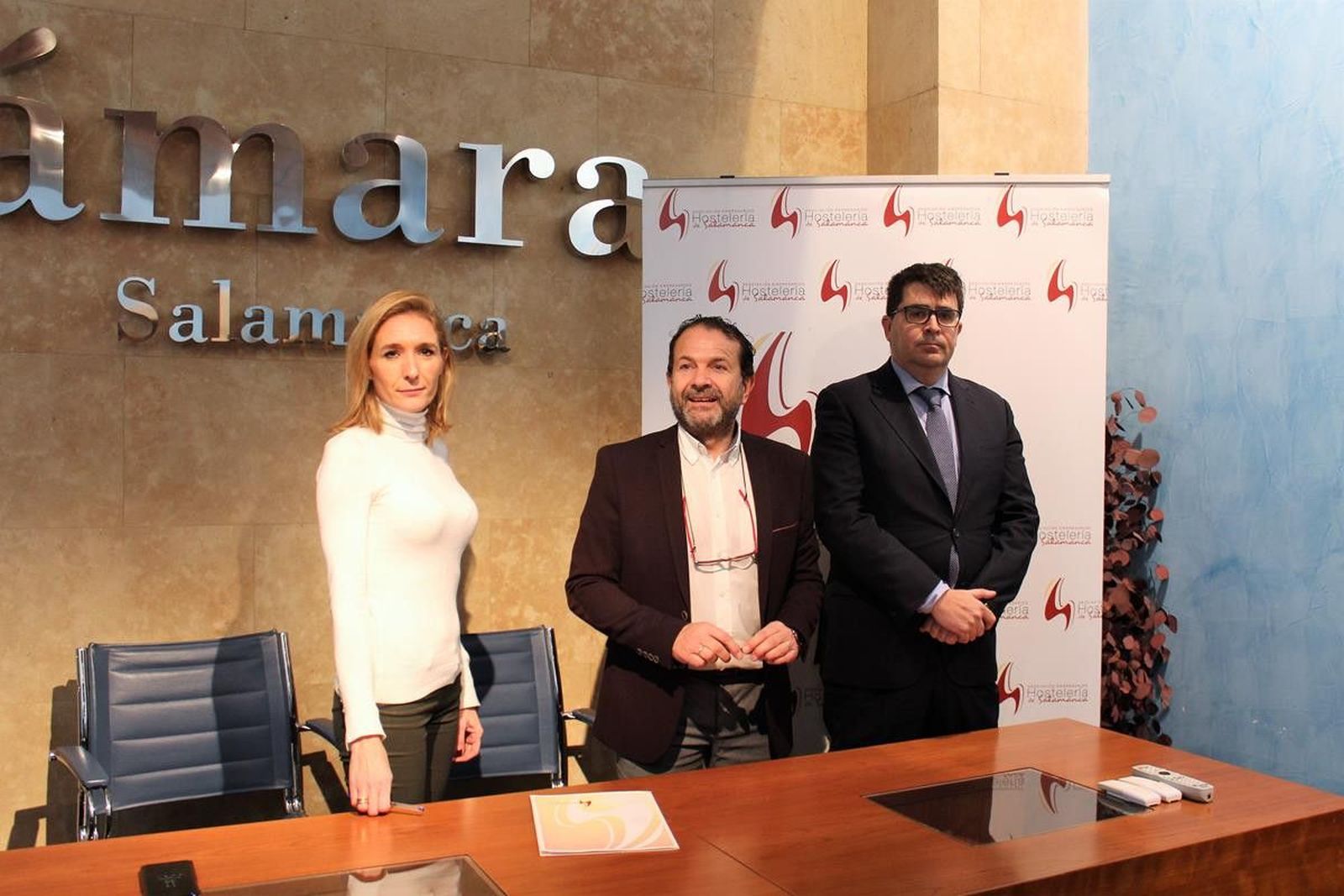 Presentación nochevieja universitaria (Copy)