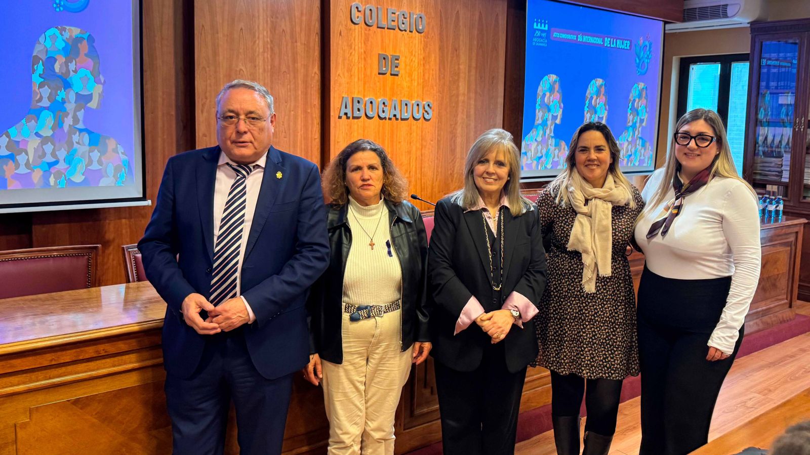 La profesora de la USAL Mª Inmaculada Sánchez Barrios recibe el VIII Premio Beatriz Galindo de Icasal