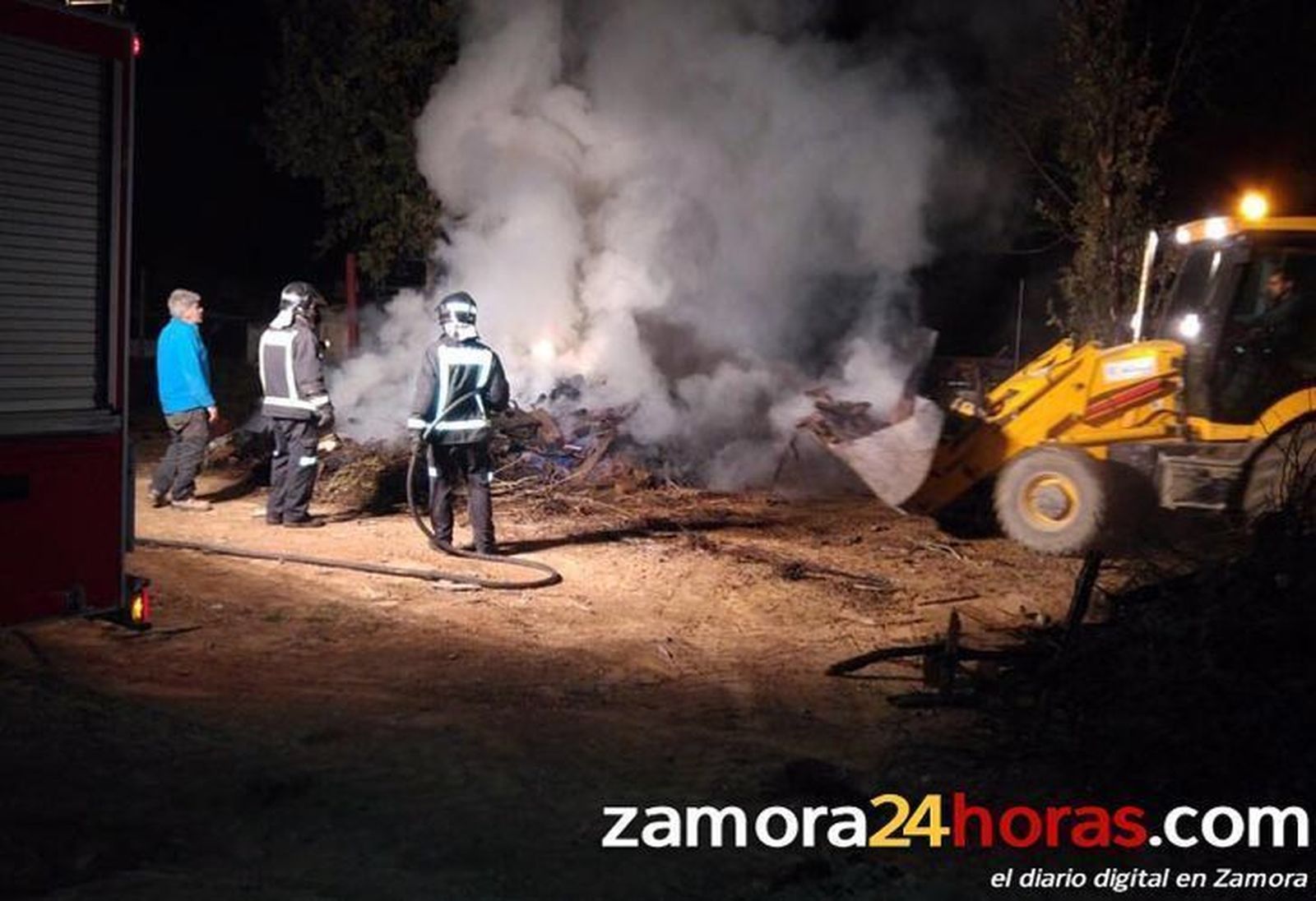 Incertidumbre en Mombuey al declararse un incendio frente a la residencia de ancianos