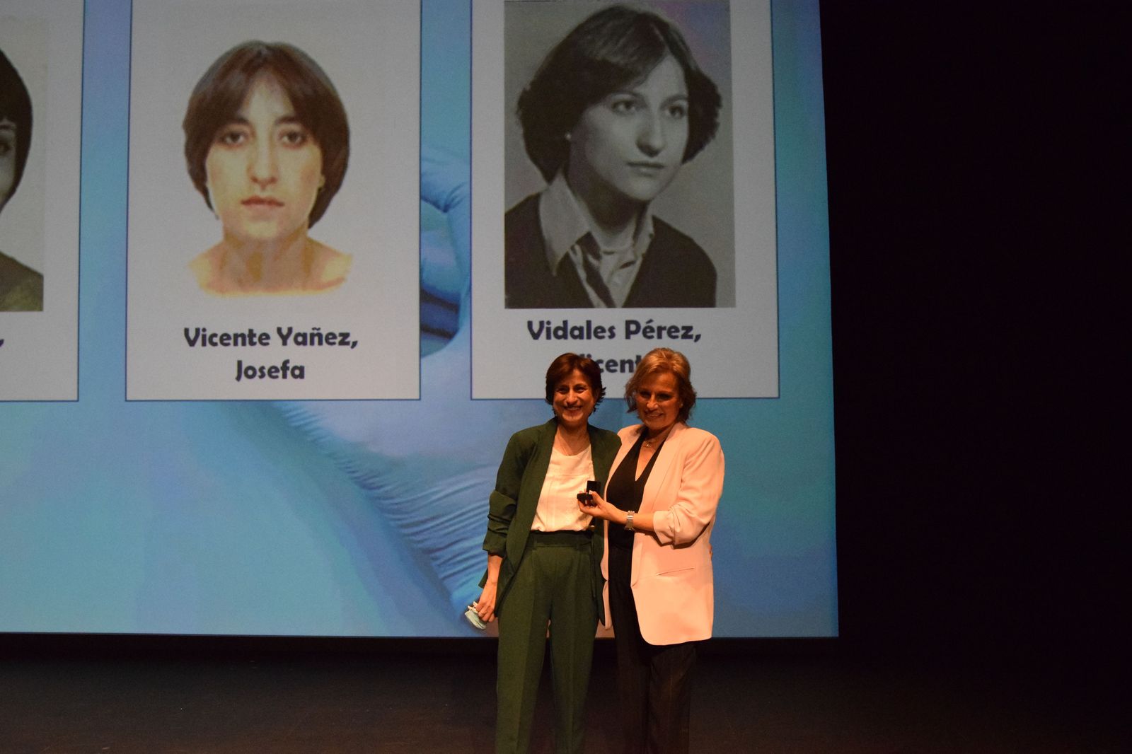 el-colegio-de-enfermeria-de-zamora-rinde-homenaje-a-los-companeros-jubilados-74