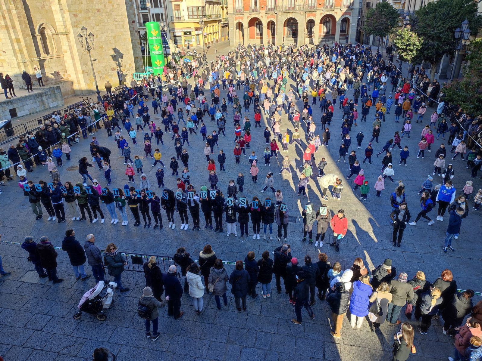el-colegio-medalla-milagrosa-baila-por-la-paz-25