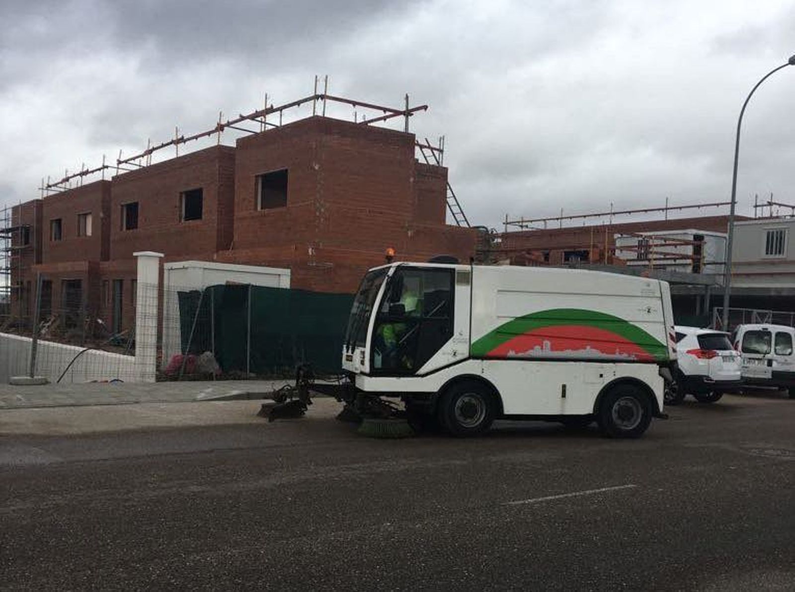 Un vehículo del servicio de limpieza