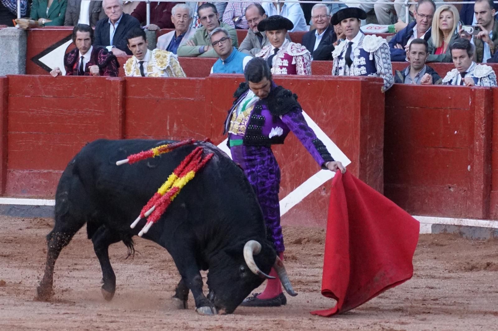La corrida concurso para despedir la feria con Morante, Talavante y Borja Jiménez: imágenes de los mejores momentos en La Glorieta