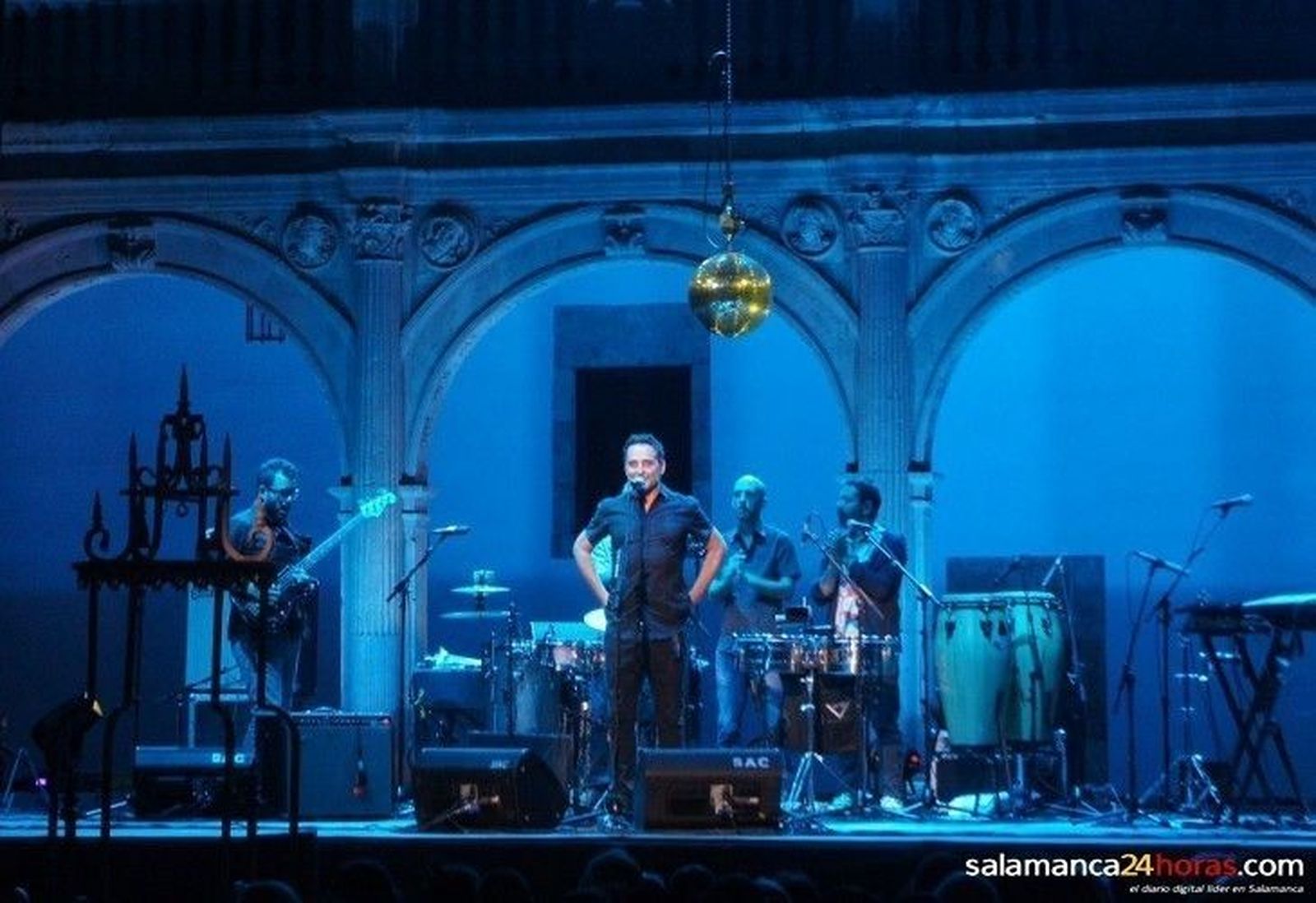 Jorge Drexler conquista Fonseca con los acordes de su cercana poesía Jorge Drexler conquista Fonseca con los acordes de su cercana poesía