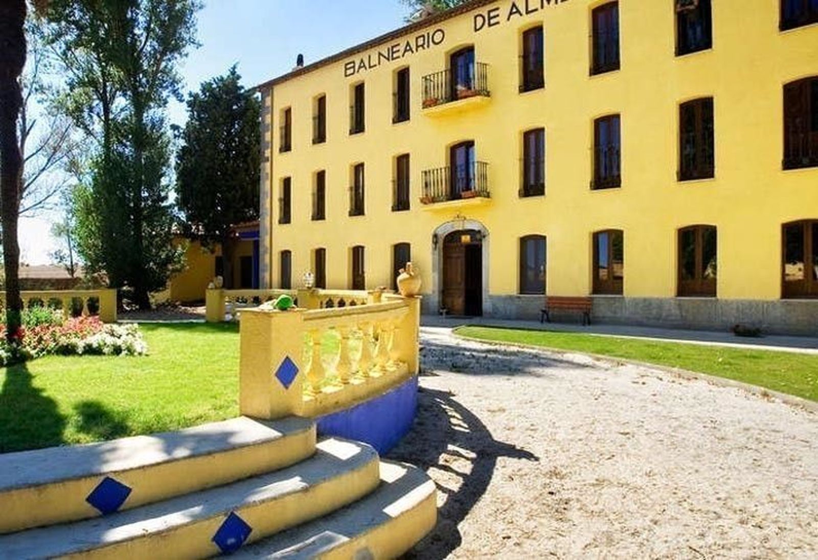 El Balneario de Almeida consigue el título de ‘Posada Rural’. Archivo