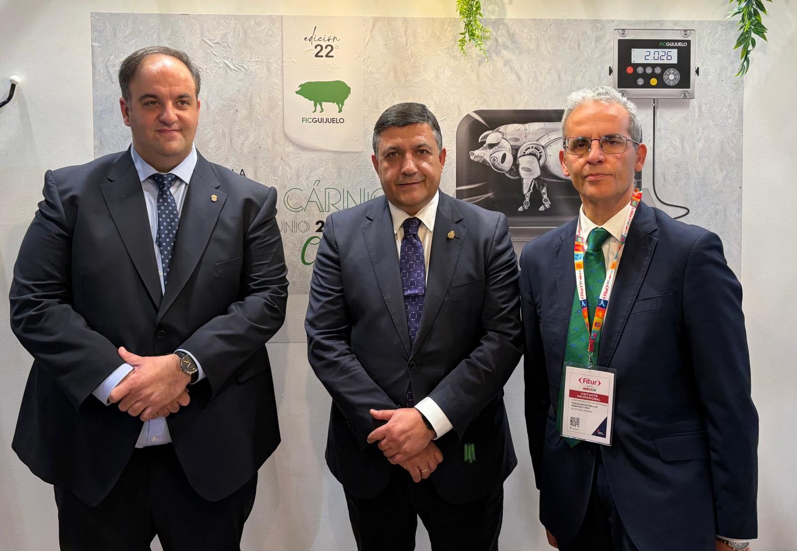 Roberto Martin, Carlos García y Luis Martínez Sicluna en FITUR