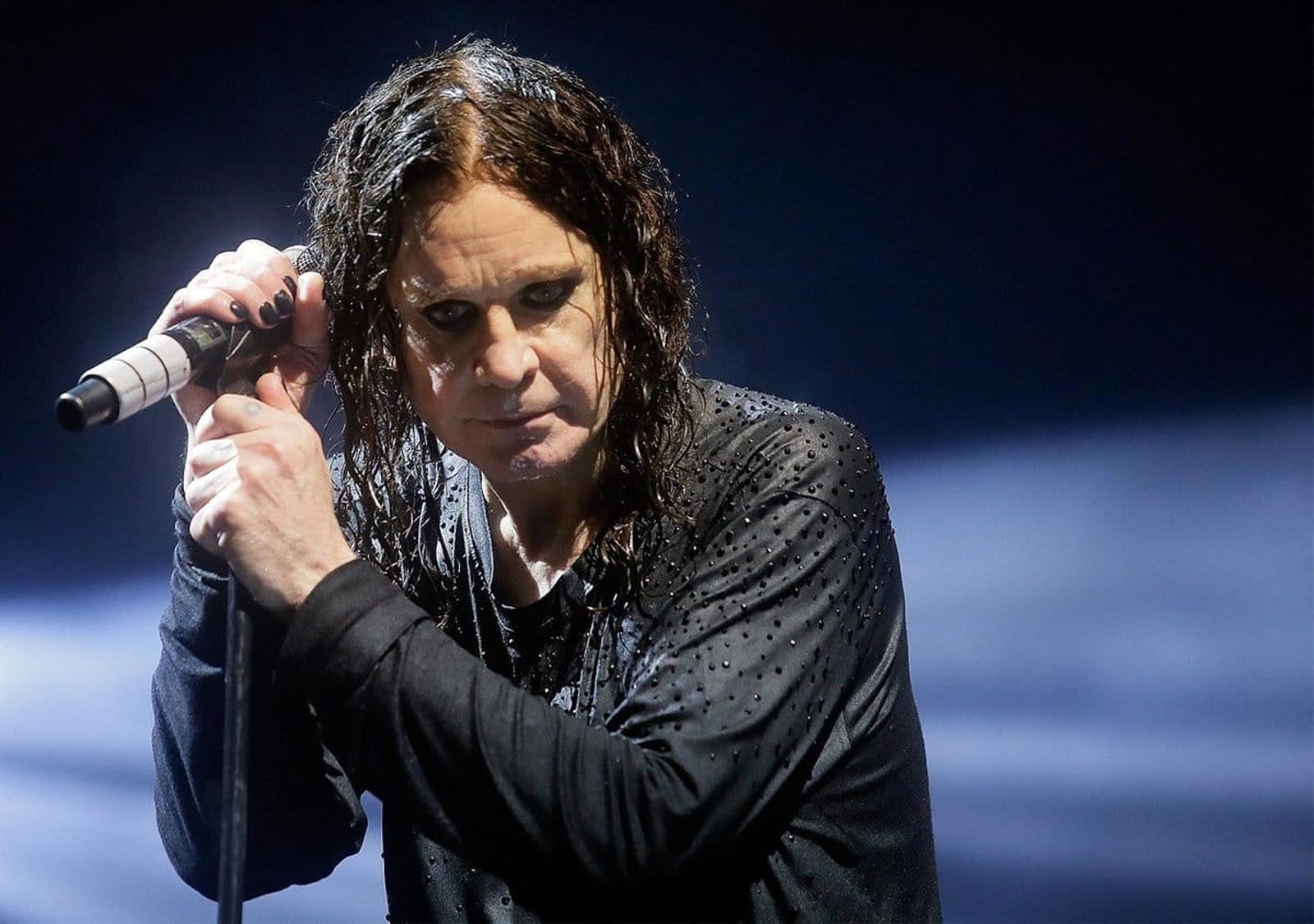 Ozzy Osbourne, legendario cantante, fallece a los 76 años