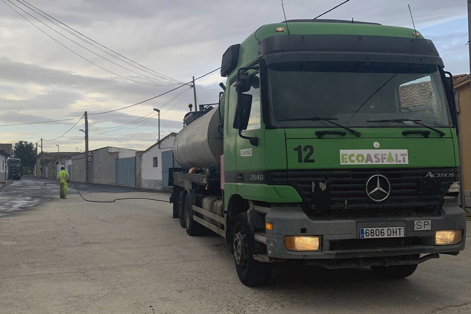 Obras de asfaltado y pavimentación en tres calles de El Campo de Peñaranda subvencionadas por los Planes provinciales de la Diputación.
