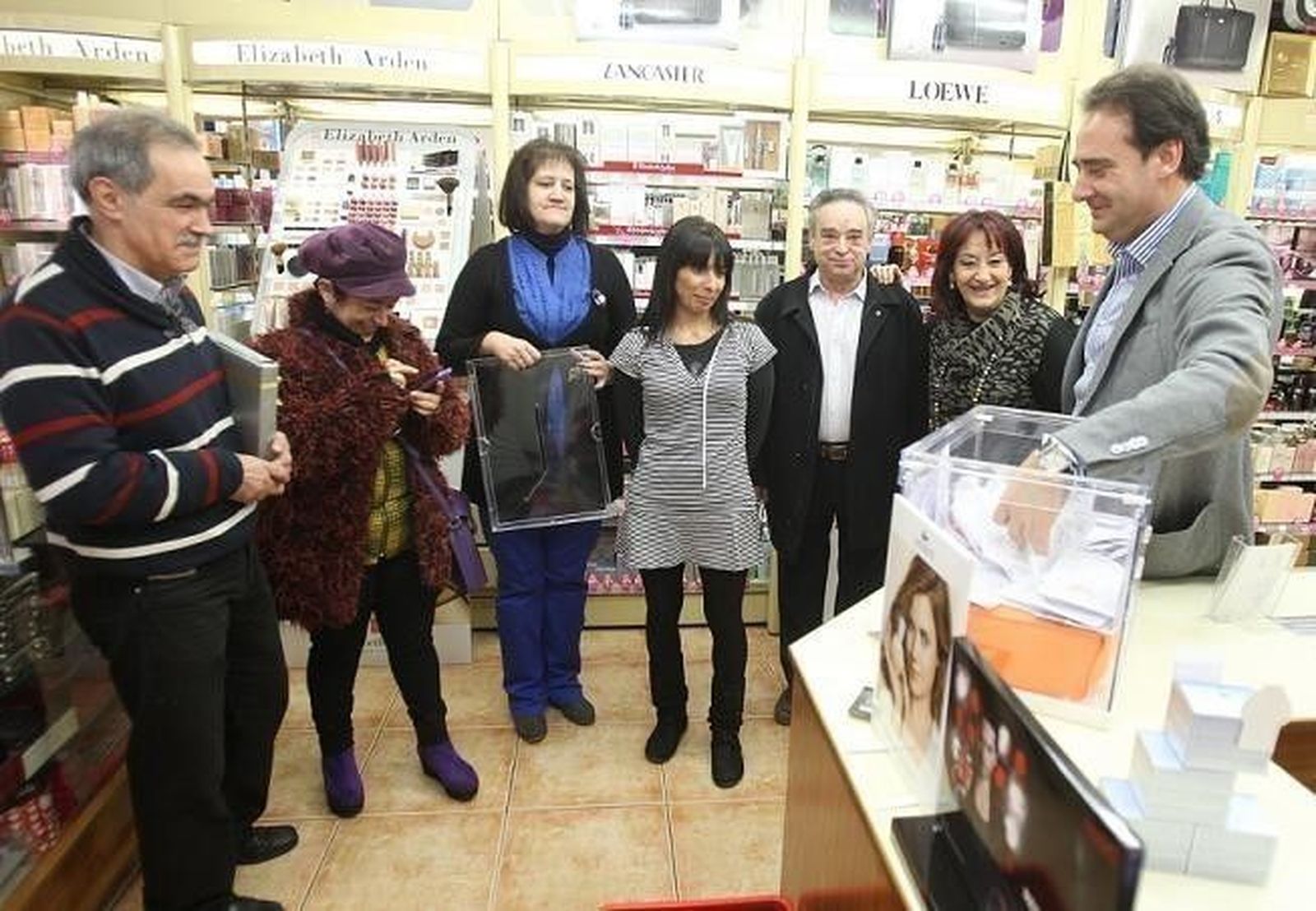 Los vecinos de Wences Moreno y ZOES sortearon entradas para ver a la UDS este domingo