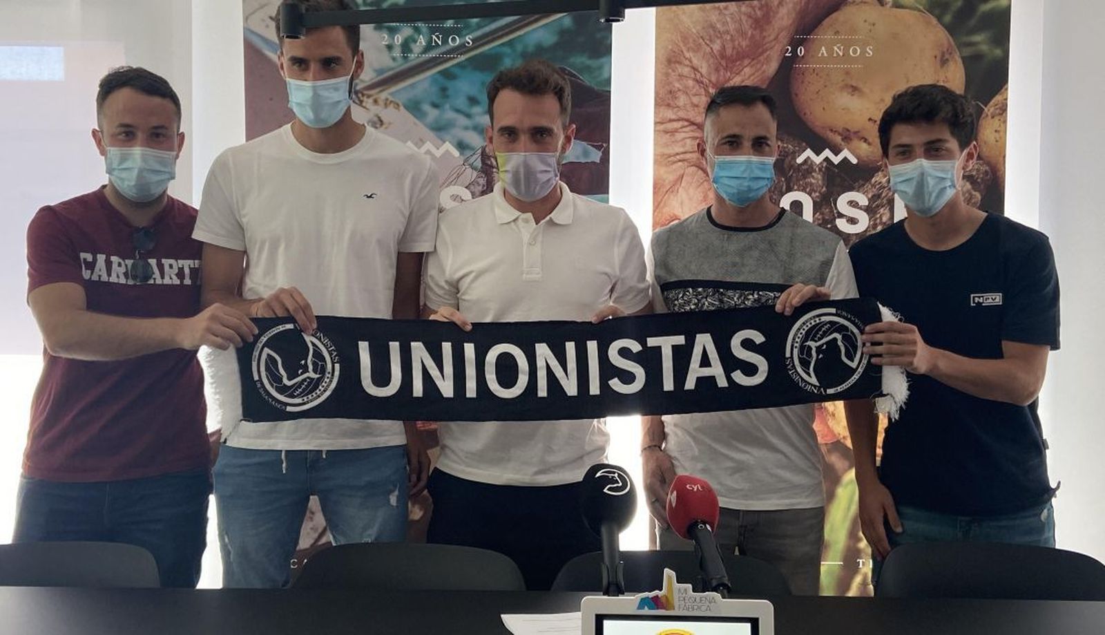 El director comercial de Unionistas, Alberto Alonso 'Guti', en el centro de la imagen / FOTO SALAMANCA24HORAS.COM