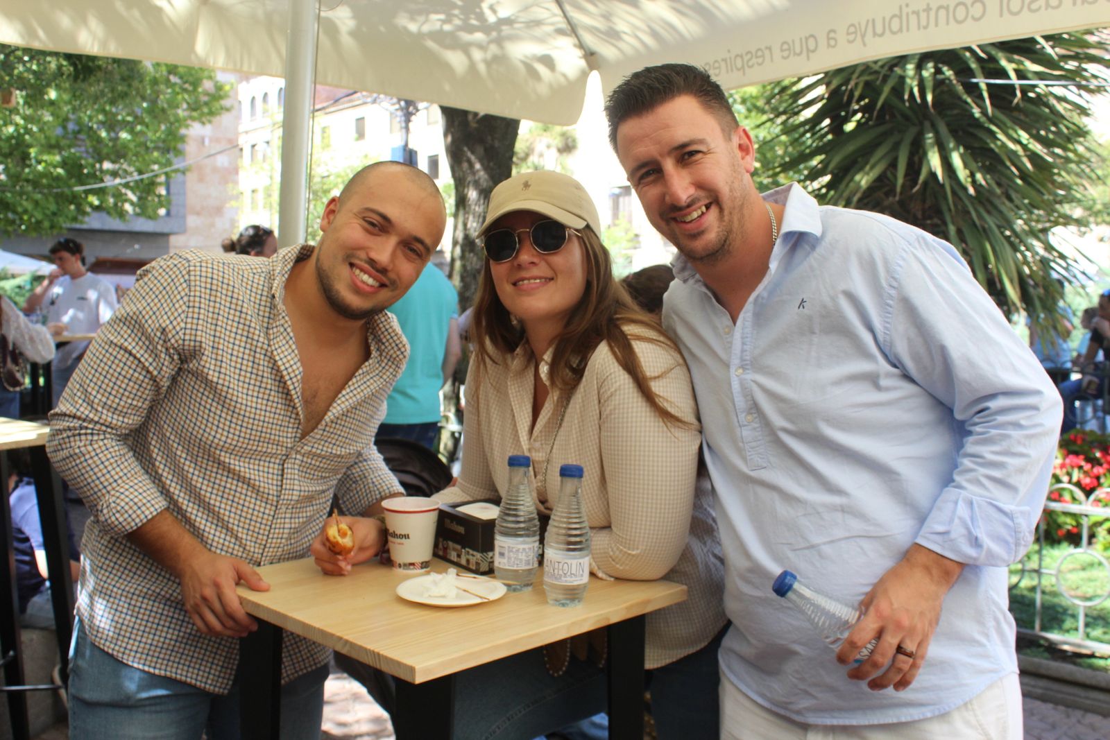 Ambiente en la Feria de Día en el mediodía de este sábado