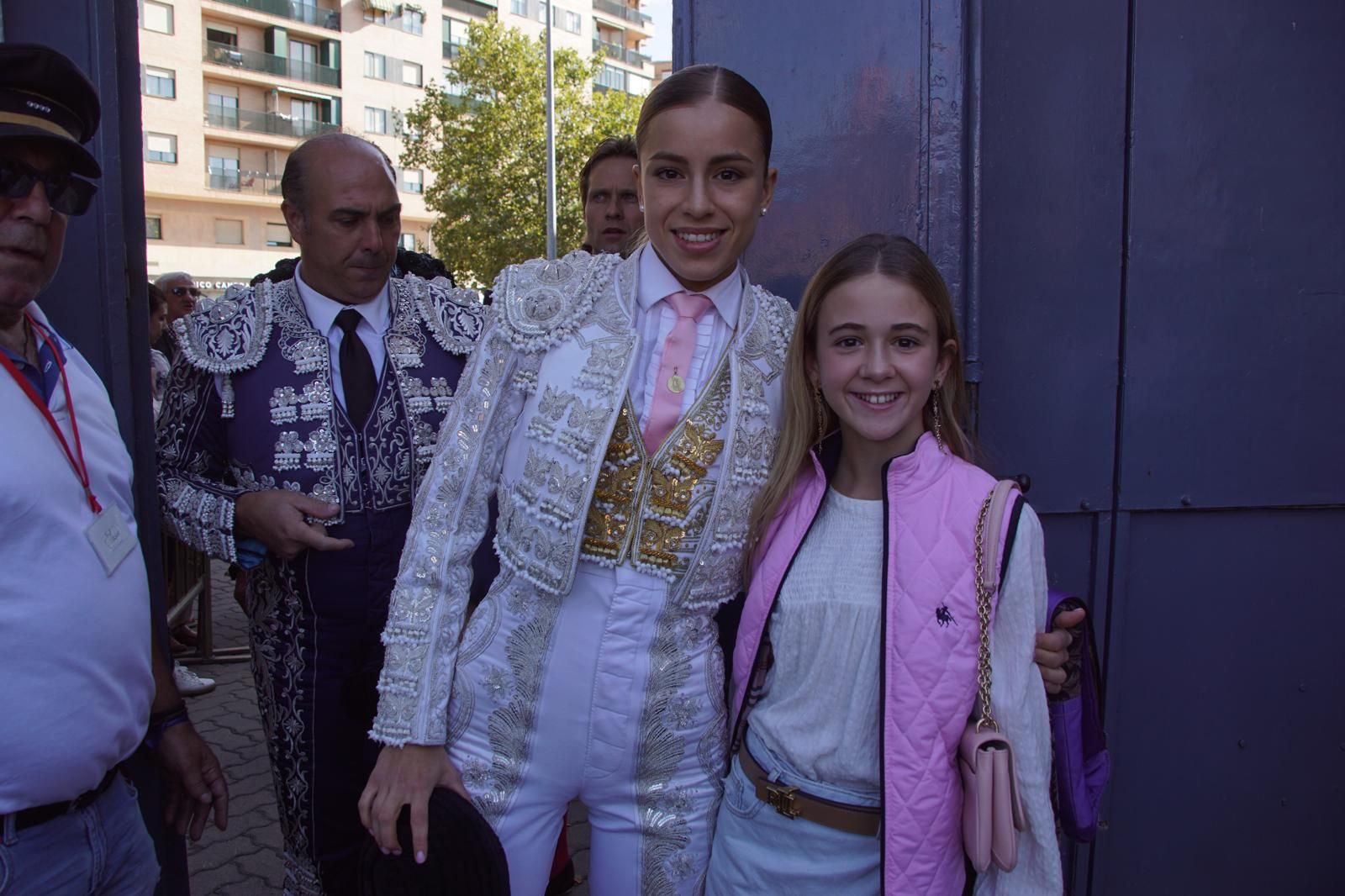 Así han vivido los salmantinos el primer festejo de la feria taurina 2025: imágenes del ambiente en los tendidos y en el patio de cuadrillas