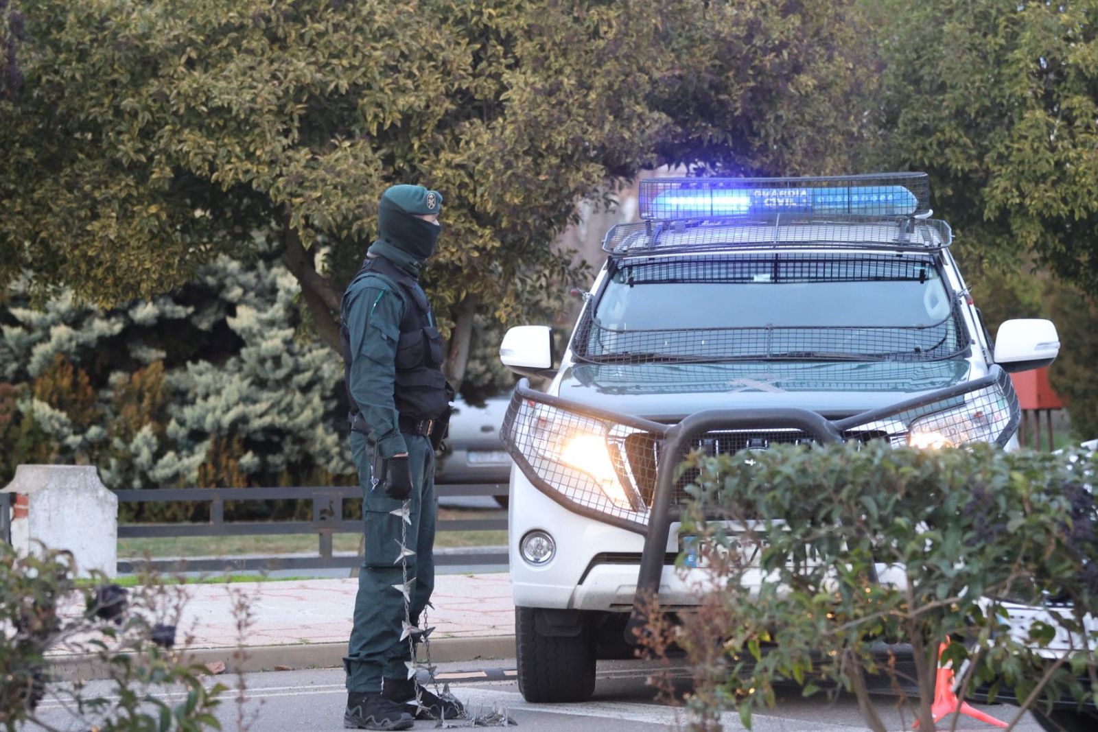 El GRS de la Guardia Civil despliega un llamativo dispositivo de control en puntos clave de Salamanca
