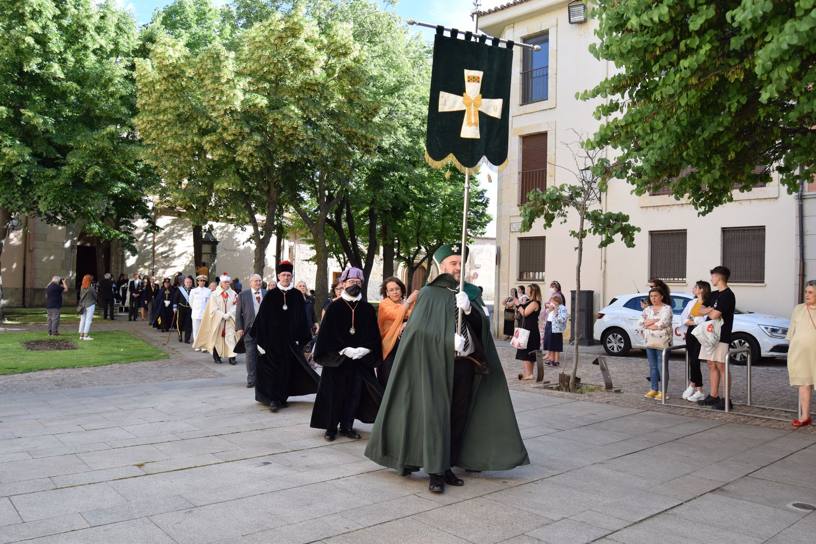 la-real-cofradia-de-caballeros-cubicularios-recibe-a-sus-nuevos-miembros-3