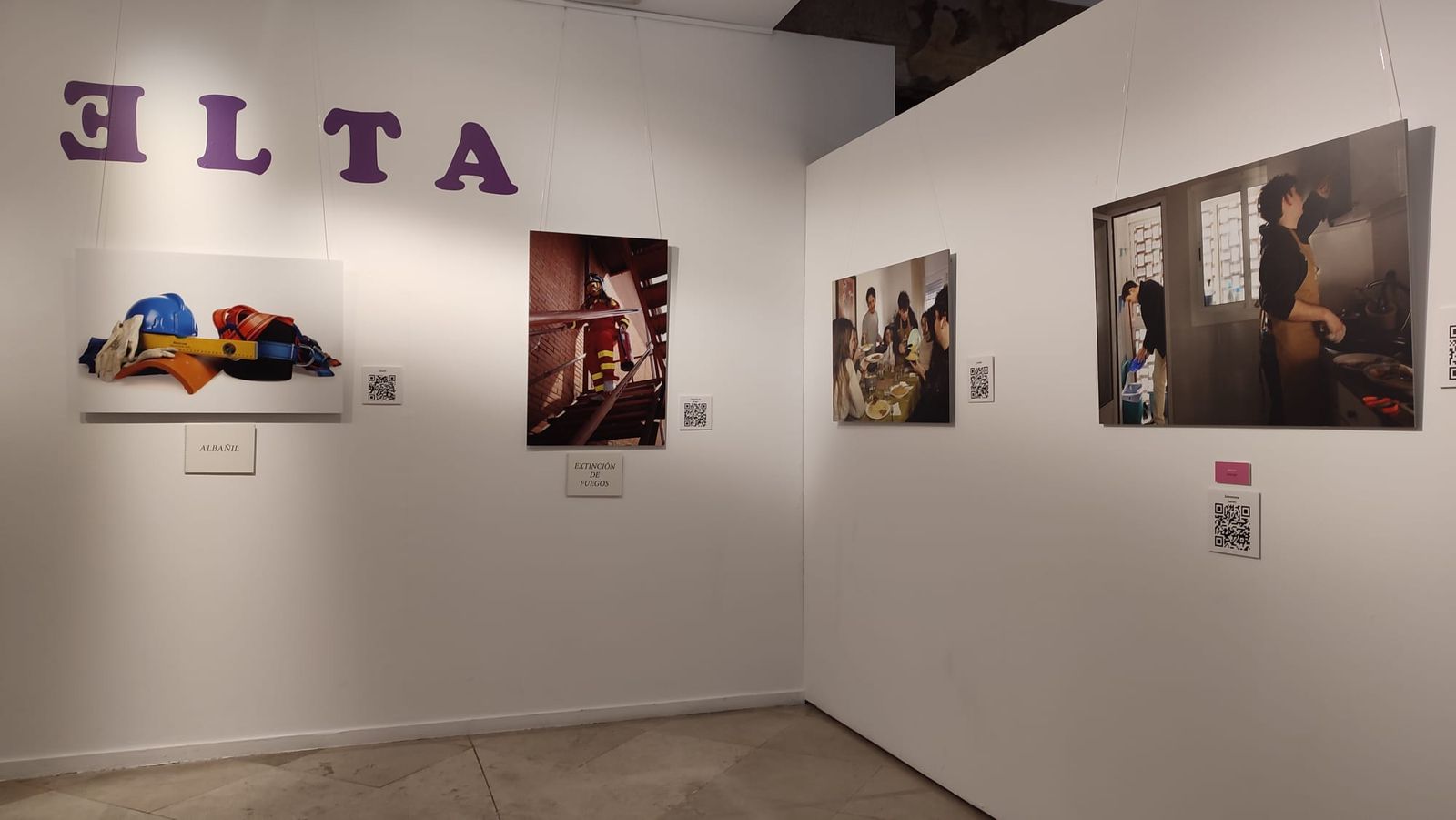 Exposición 'Dale la vuelta' de los alumnos de La Vaguada (3)