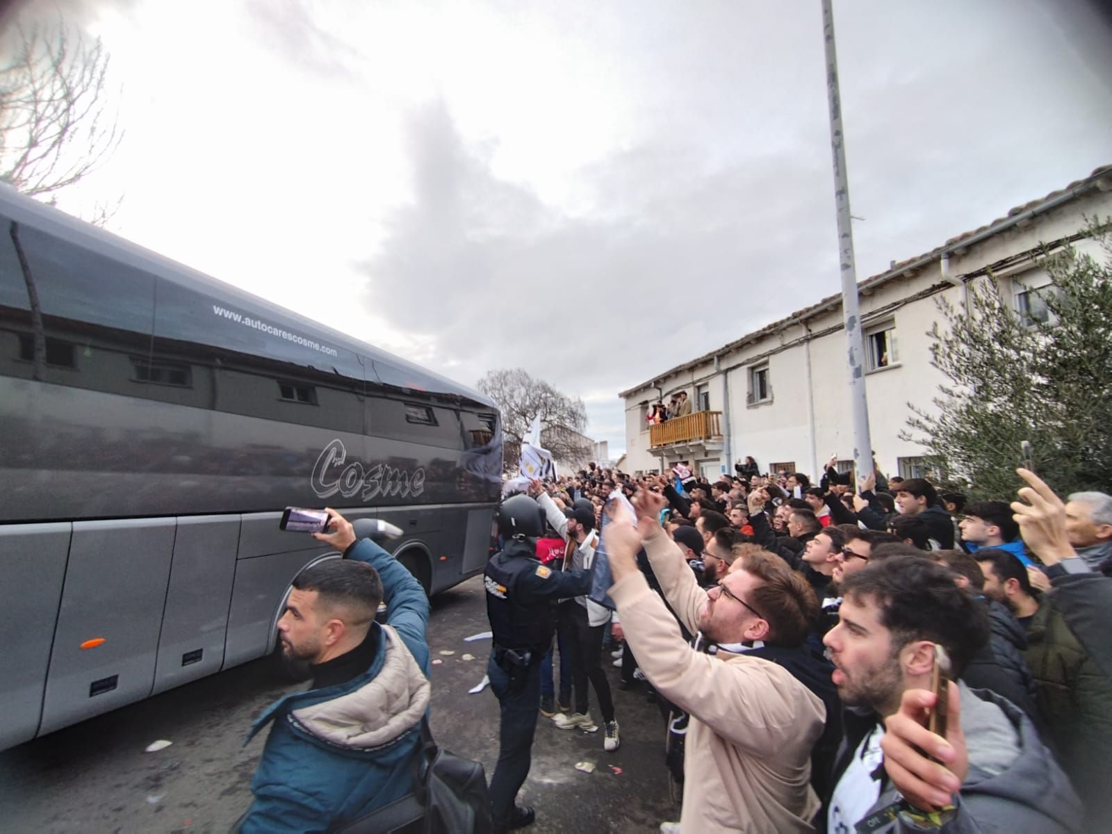 llegada-del-barcelona-al-reina-sofia-3