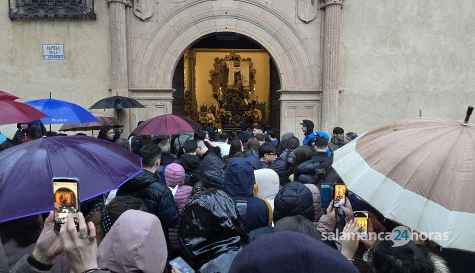 Procesión del Vía Matris de la Ilustre Cofradía de la Vera Cruz